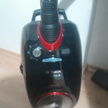 Bosch Elektrikli El Aletleri Bosch 8 Serie Süpürge Çok Ağır