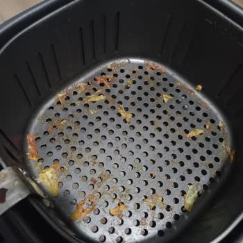 Kumtel XXL Dijital Arifler Yapıştırıyor Hazne Soyuluyor