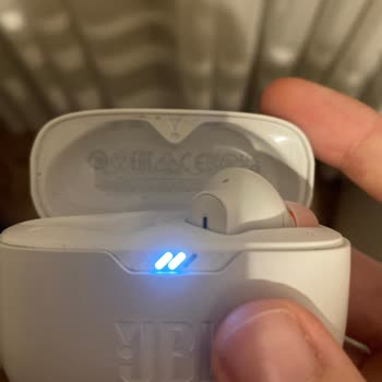 JBL 230nc Kulaklık Şarj Sorunu Sağ Kulaklık