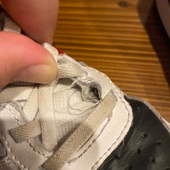 In Street Mağazası - Nike Ayakkabı Sorunu