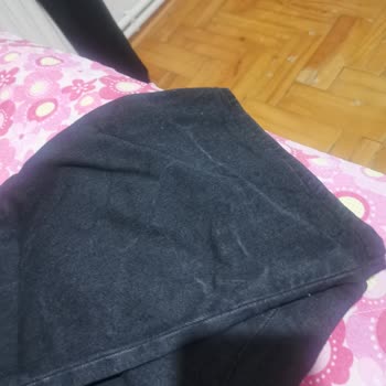 Mavi Jeans Pantolon Ve Eşofmanın Boya Akıtması