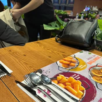 Sakarya/Tavuk Dünyası İftar - Müdür Yardımcısının Üslupsuz Hareketleri