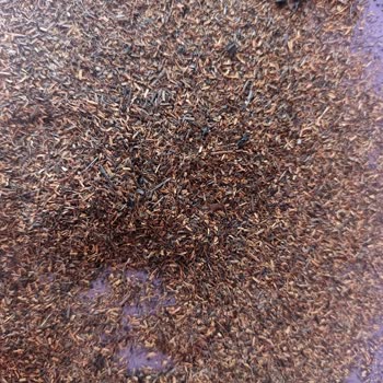 Sadem Çay Büyükşehir Belediyesi Erzak Kolisinden Çıkan Sade Çay Değil Değişik.