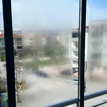 Albert Genau Yörükoğlu Pen Kusurlu Cam Balkonumu Değiştirmiyor.