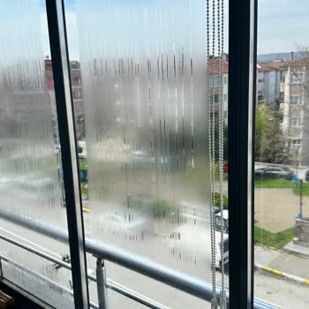 Albert Genau Yörükoğlu Pen Kusurlu Cam Balkonumu Değiştirmiyor.