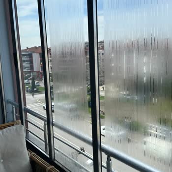 Albert Genau Yörükoğlu Pen Kusurlu Cam Balkonumu Değiştirmiyor.