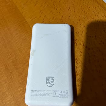 PHILIPS Philips Powerbank Kısa Sürede Bozuldu.
