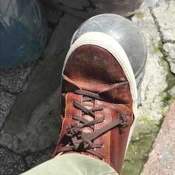 Elle Ayakkabı Pişmanlığı Ve Çözümsüzlüğü