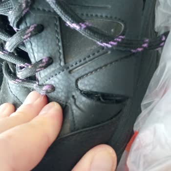 FLO Mağazasından Alınan Kinetix Marka Kızımın Bir Sezon Gidemediği Bot