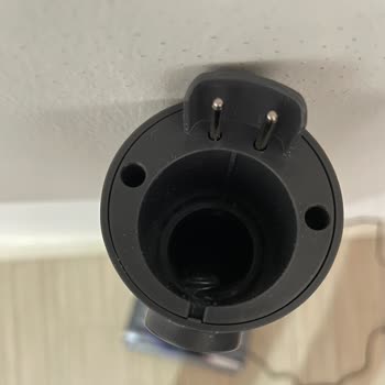 Fakir Dikey Süpürge Uzun Boru Takma Yerinin Bir Haftada Yayı Çıktı