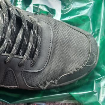 Deichmann Ayakkabı Cihazla Koruma Yaptılar Ayakkabı 1 Ayda Tek Dikişleri Söküldü