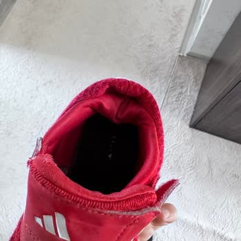 Adidas Çocuk Ayakkabısında Çökme / Hasar