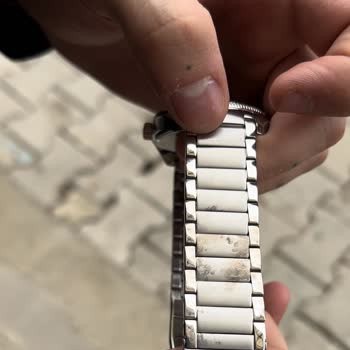 Saat & Saat Resmen 2. El Ürünü 0 Diye Okuttular