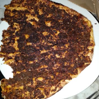 Ferizli Taş Fırın Dan Aldığım 8 Adet Lahmacun Simsiyah