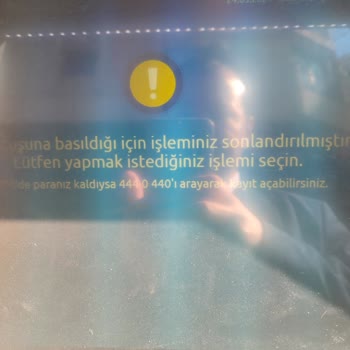 Taksim Yapı Kredi ATM Para Sıkışması