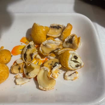 Çerezya Soslu Kajuların Hepsi Çürük