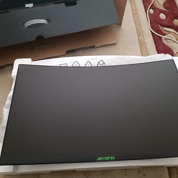 Monster Notebook Yeni Cihazın Kargodan Kırık Gelmesi