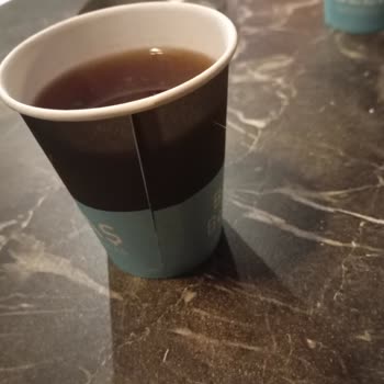 Beltaş Restoran Cam Bardakta Çay İstiyoruz