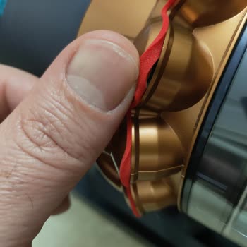 Dyson Gen5 Fitilleri Kullanmadan Yerinden Çıktı