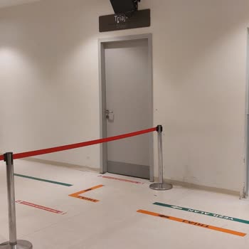 Prof. Dr. Feriha Öz Acil Durum Hastanesi Kuyruk Uzun Ama İlgilenen Yok