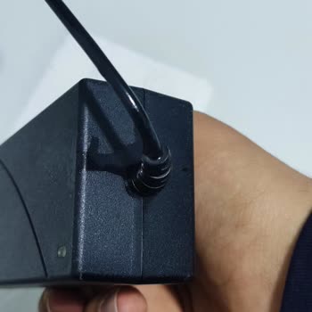 Digiturk Adaptörü Patladı Evimde Yangın Çıkacaktı