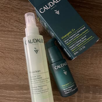 Caudalie Ürünleri Cildimde Akne Ve Gözenek Sorunu Yarattı