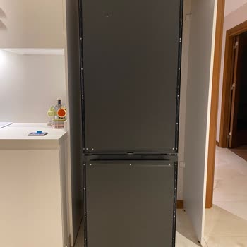 Samsung'DAN Cam Kapaksız Bespoke Buzdolabı