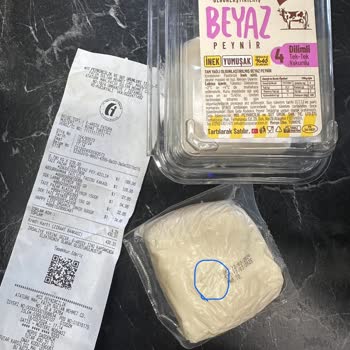 Taze Pazar Peynirden Kıl Çıktı