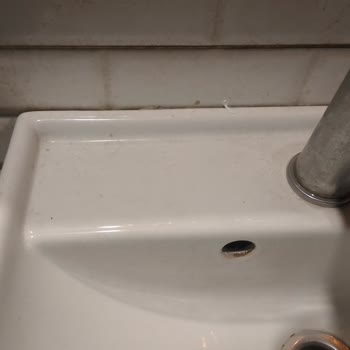 Petrol Ofisi Tuvaletleri Tüm İstasyonlar Aynı Ve Ücret Alınıyor
