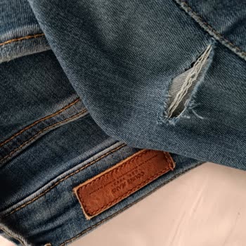 Colin's Kot Pantolon