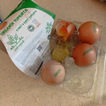 A101 Organik Yumurta Hüsranı Kırık Ve Yapışkan