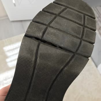 Kalite Beklentisi Karşılanmayan İnci Ayakkabı