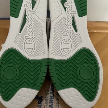 Sneaks Up İade Konusunda Haksız Tutumu