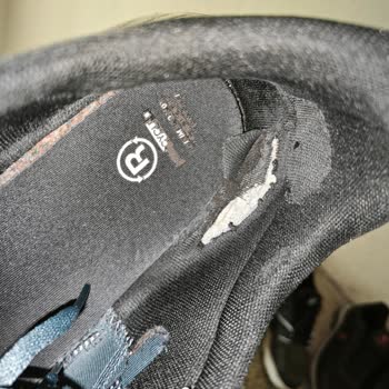 FLO Ayakkabı Çok Çabuk Deforme Olan Reebok