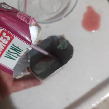 Dimes Gıda Küflü Vişne Suyu