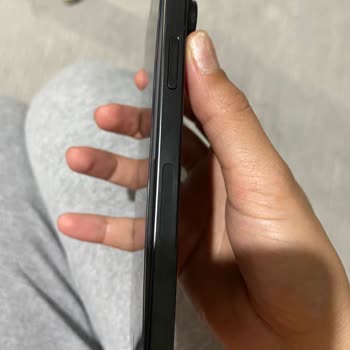 Apple İPhone 15 Pro Max Batarya Sorunu