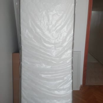 Kelebek Mobilya Bir Yatağın Vidaları Eksik Çıktı.