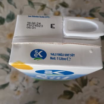 Sek Süt Tarihi Geçmemiş Sütten Zehirlendim.