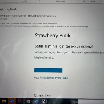 Strawbery Butik Ürünleri Göndermiyor, Önden EFT İle Parayı Alıyor