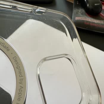 İphone Şeffaf Kılıf Pişmanlığım Oldu.