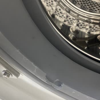 6 Ayda Körük Lastiği Yırtılan LG Çamaşır Makinesi