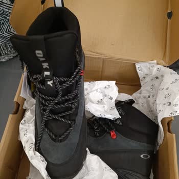 Boyner Stokta Olmayan Ürünü Satışa Koyup Yanlış Ürün Gönderiyorlar