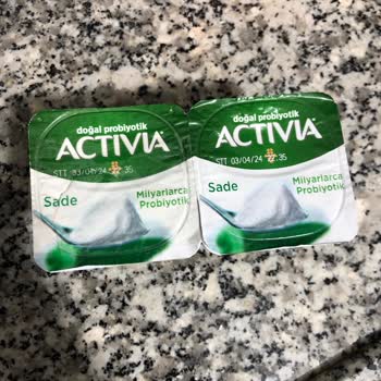 BİM Açık Yoğurdu Bantlayıp Satıyorlar.