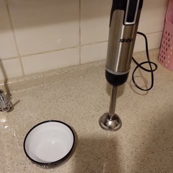 Sinbo Blender Çalıştırınca Siyah Bir Şeyler Geliyor