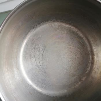 Electrolux Bulaşık Makinesi Bardakları Çiziyor, Bulanık Çıkarıyor.