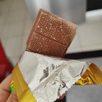 A101 Bozuk Çikolata Satıyor