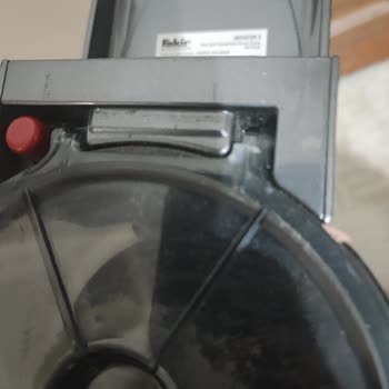 Fakir Ev Aletleri Yeni Süpürgem Kısa Sürede Bozuldu!