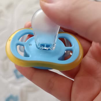 PHILIPS 2. Gün Yırtılan Emzik