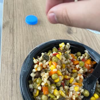 Tat Gıda Tat Marka Bowl İçinden Saç Çıktı