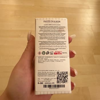 David Walker Mağdur Etti Parfüm Elimde Kaldı